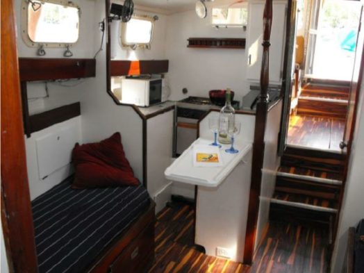 galley-and-saloon
